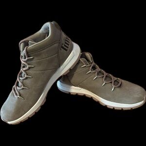 Timberland Sprint Trekker Mid Size 7.5 US